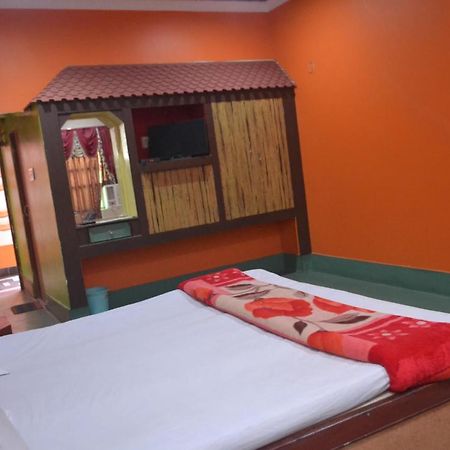 Hotel Golden Palace Kendrapara ภายนอก รูปภาพ