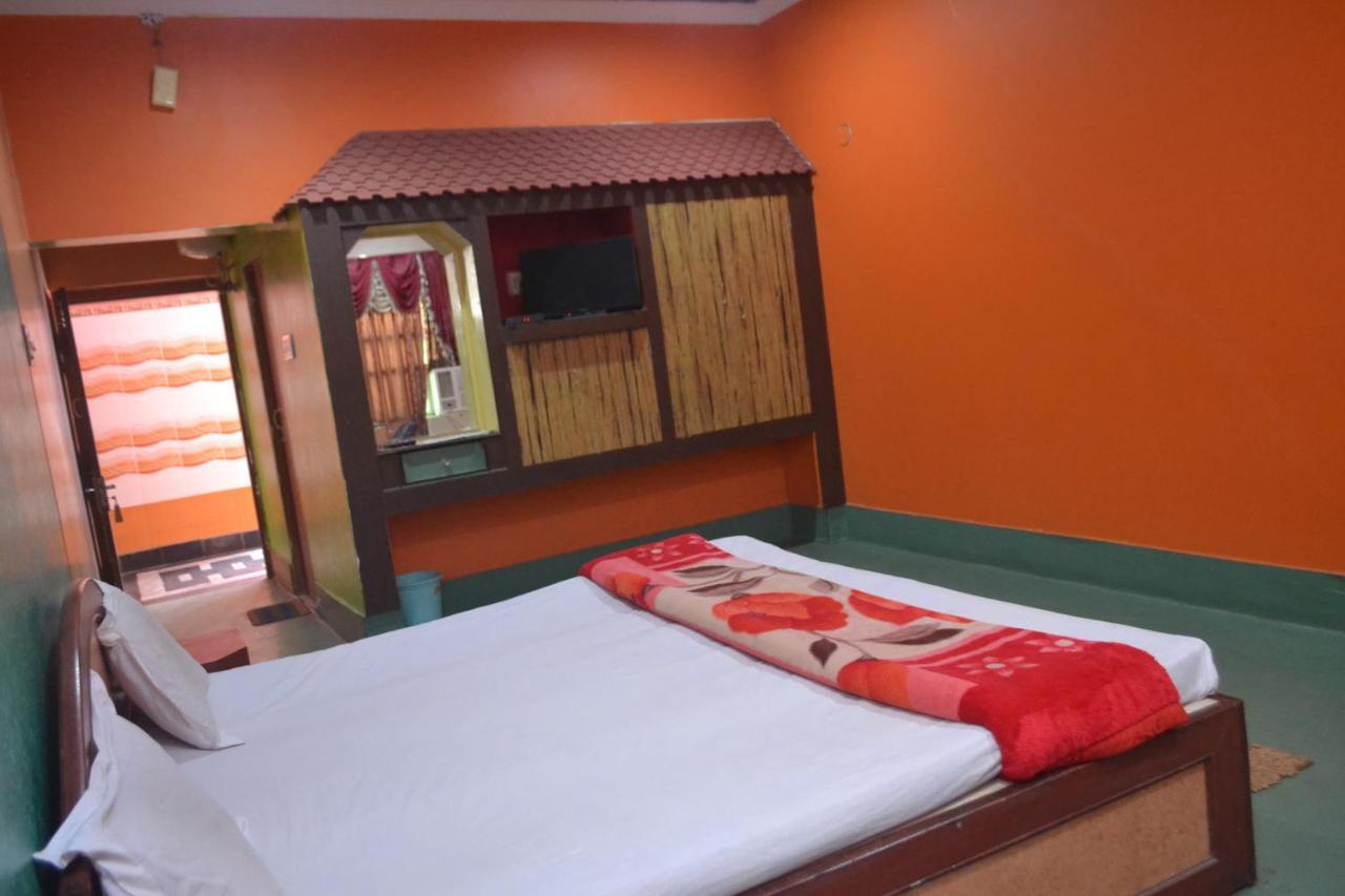 Hotel Golden Palace Kendrapara ภายนอก รูปภาพ